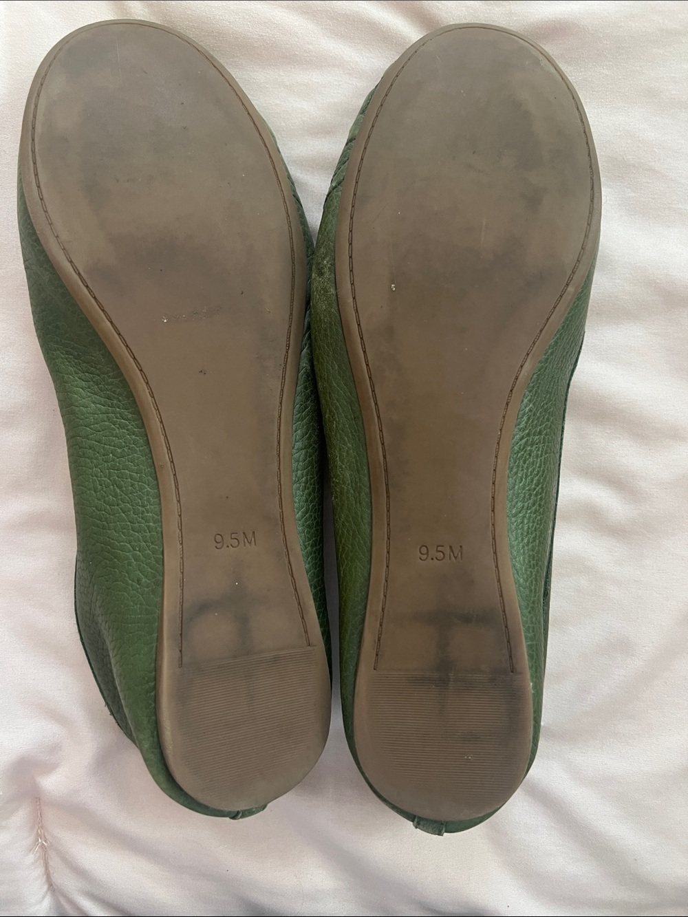 Tory Burch Olive Green Pebbled Leather Ballet Flats - Picture 2 of 7